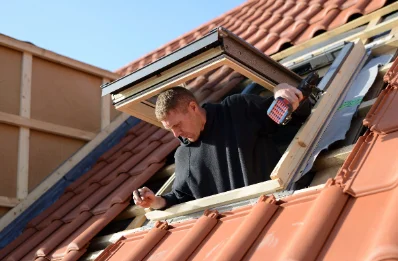 Pose de fenêtres de toit Velux à Pleugriffet